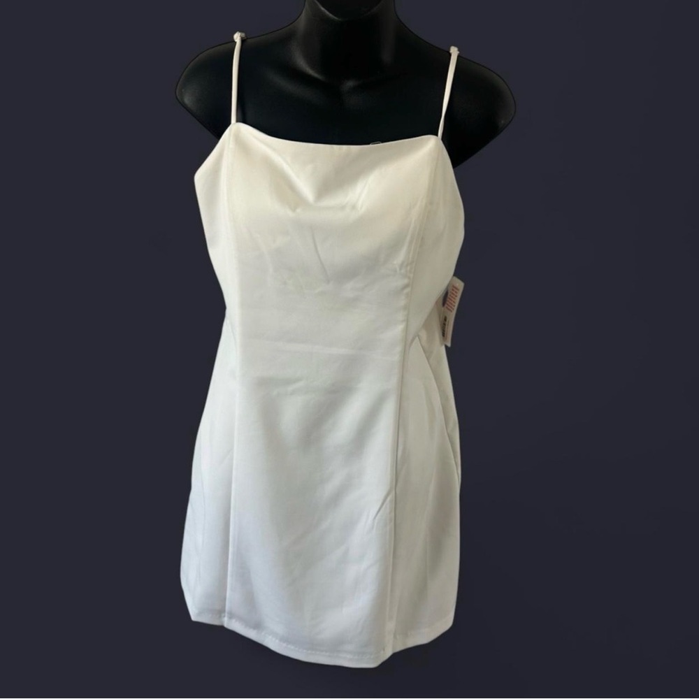 NWT Pear Moon Elegant White Spaghetti Strap Dress‎